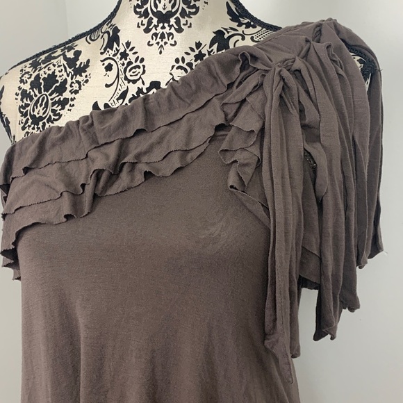 Morgan de Toi One Shoulder Ruffle Top - Picture 4 of 9